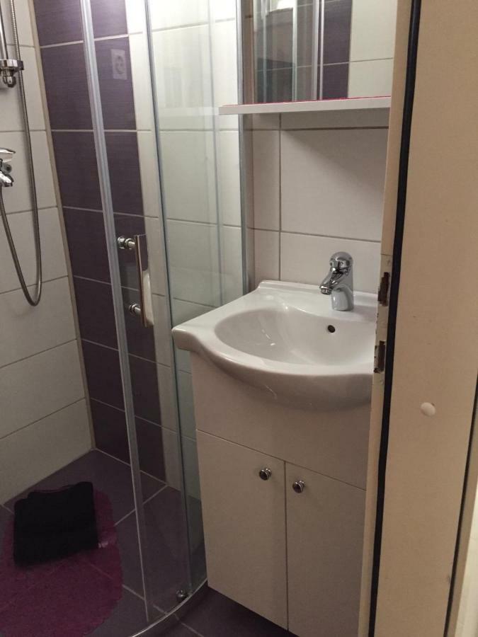 Apartmani Atila Damir Omis Exterior photo